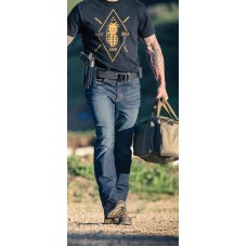 Defender Flex Slim Jean